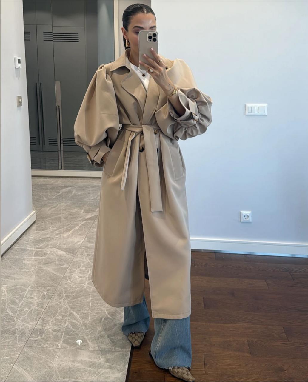 32941419-1185-47e3-bc27-a8661e2b0ac1 The Riviera Trench - Image 1